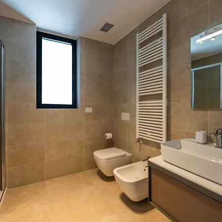 Appartement Uptown Nest - Terrazzo Privato E Garage *